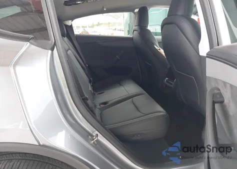 2026 Tesla Model Y Long Range Dual Motor All-Wheel Drive/Long Range Launch Series из США, поврежденный, VIN 7SAYGDEE0TA399976